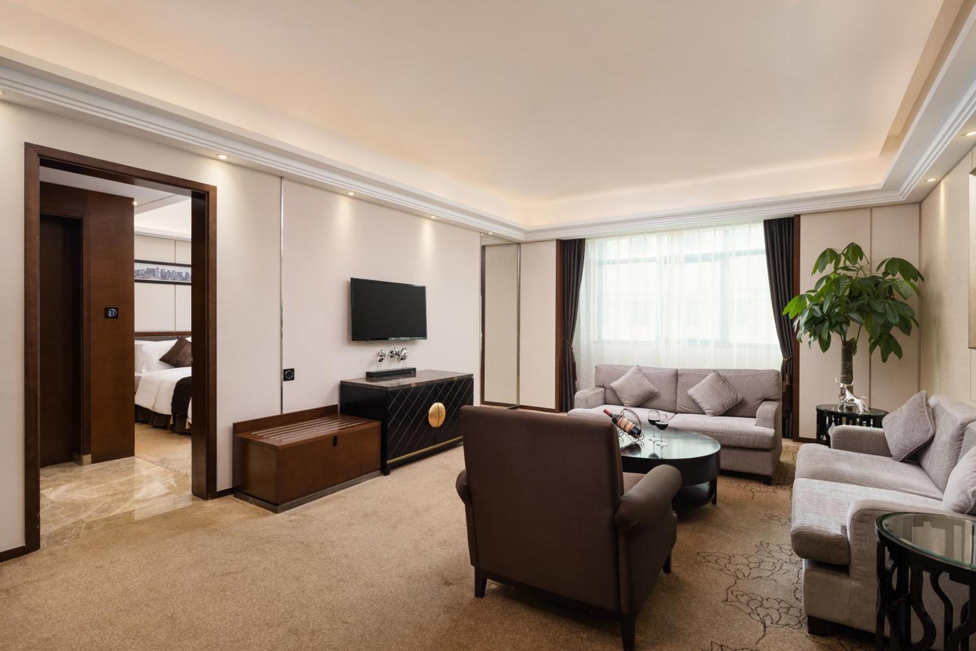 Maoming International Hotel Exterior foto
